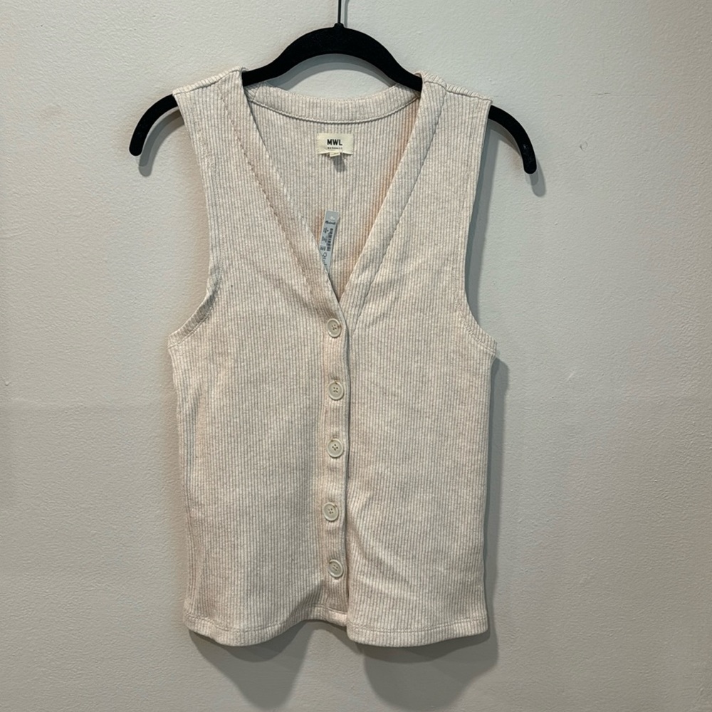 Ribbed Button - Front Vest